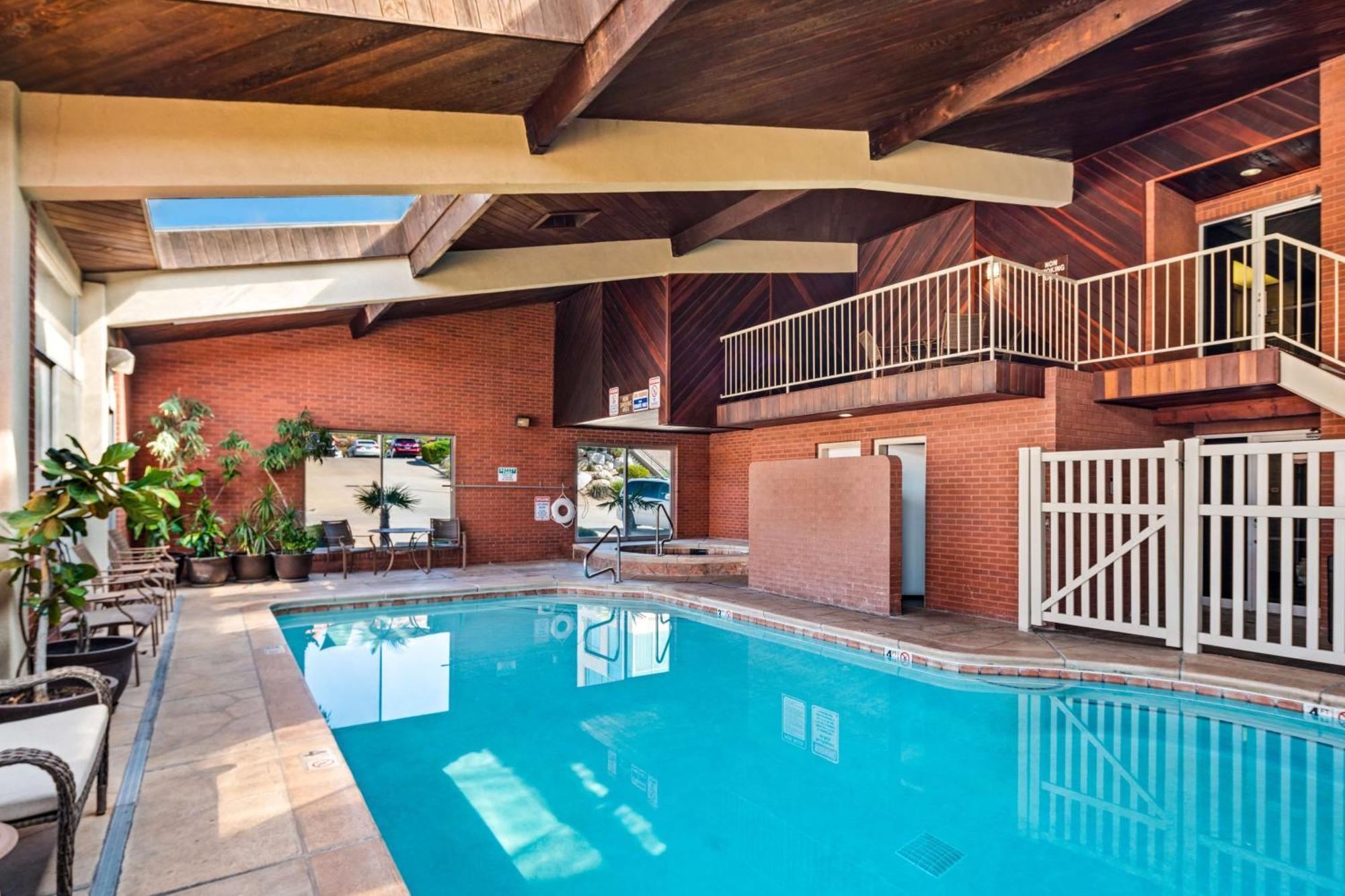 Best Western Coral Hills St. George Bagian luar foto